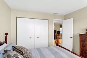 697 Bent Ridge Ln, Elgin, IL 60120 - Photo 20