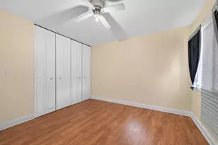 6102 Kit Carson Dr, Hanover Park, IL 60133 - Photo 16