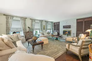 5490 S South Shore Dr, Chicago, IL 60615 - Photo 2