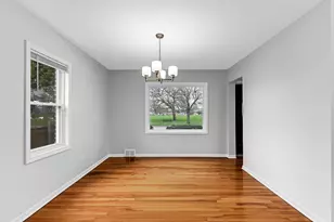 302 W 145th St, Riverdale, IL 60827 - Photo 6