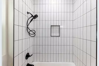 18 S Austin Boulevard #2, Oak Park, IL 60304 - Photo 8