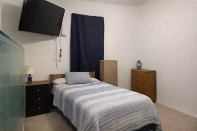 2285 W Center Street, Decatur, IL 62526 - Photo 8