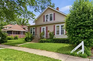 806 Richmond St, Joliet, IL 60435 - Photo 2