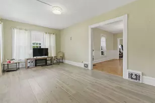 806 Richmond St, Joliet, IL 60435 - Photo 8