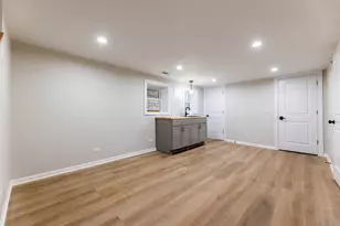 18 S Austin Blvd, Oak Park, IL 60304 - Photo 12