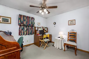 334 S Oak Ln, Streator, IL 61364 - Photo 12