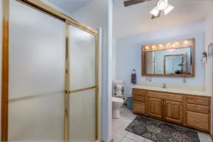 334 S Oak Ln, Streator, IL 61364 - Photo 10