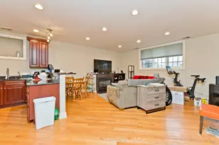 2414 W Moffat St, Chicago, IL 60647 - Photo 4