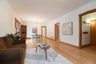 1042 S Kenilworth Ave, Oak Park, IL 60304 - Photo 10