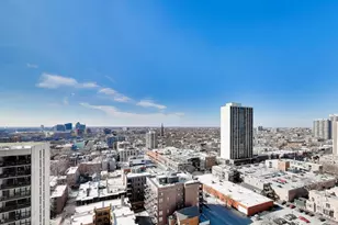 1560 N Sandburg Terrace, Chicago, IL 60610 - Photo 22