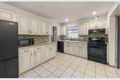 17908 Lorenz Avenue, Lansing, IL 60438 - Photo 8