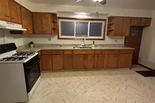 13515 S Baltimore Ave, Chicago, IL 60633 - Photo 4