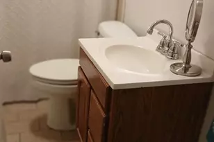 13515 S Baltimore Ave, Chicago, IL 60633 - Photo 6