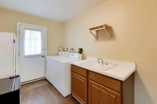 1038 Elmdale Rd, Glenview, IL 60025 - Photo 16