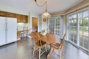 1038 Elmdale Rd, Glenview, IL 60025 - Photo 12