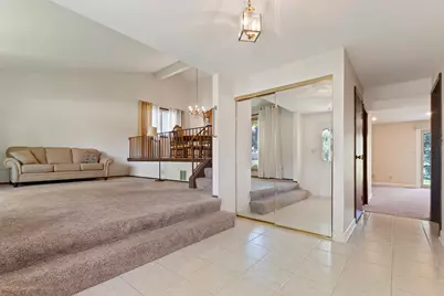 1570 W Goldengate Drive, Addison, IL 60101 - Photo 2