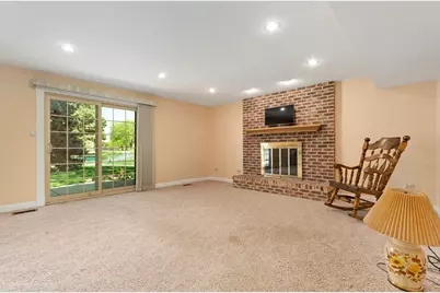 1570 W Goldengate Drive, Addison, IL 60101 - Photo 12