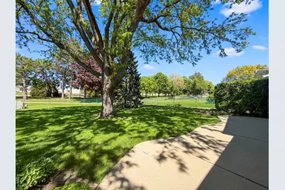 1570 W Goldengate Drive, Addison, IL 60101 - Photo 14