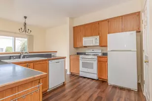653 Winchester Ct, Lake Villa, IL 60046 - Photo 8