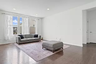 2404 Coastal Sage Ct, Naperville, IL 60563 - Photo 8