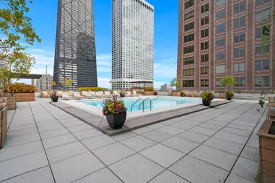 777 N Michigan Avenue #2506, Chicago, IL 60611 - Photo 16
