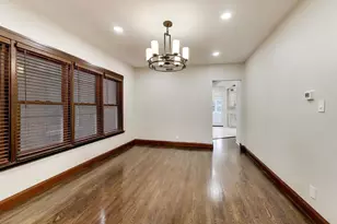 7818 S Merrill Ave, Chicago, IL 60649 - Photo 8