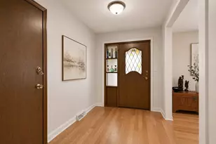 7221 Bayberry Ln, Darien, IL 60561 - Photo 18