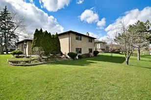 7221 Bayberry Ln, Darien, IL 60561 - Photo 38