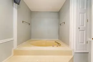 17956 Sacramento Ave, Homewood, IL 60430 - Photo 16