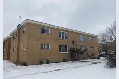 746 Walnut Street #2E, Waukegan, IL 60085 - Photo 1