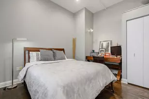 360 W Illinois St, Chicago, IL 60654 - Photo 22