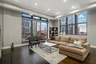 360 W Illinois St, Chicago, IL 60654 - Photo 2