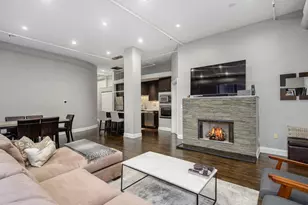 360 W Illinois St, Chicago, IL 60654 - Photo 12