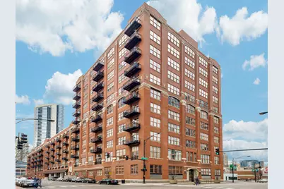 360 W Illinois Street #10F, Chicago, IL 60654 - Photo 1