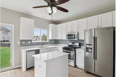 3649 Bailey Street, Plano, IL 60545 - Photo 12