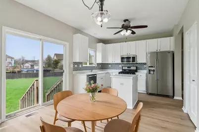 3649 Bailey Street, Plano, IL 60545 - Photo 8