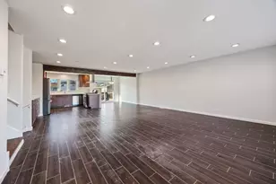 1315 Prince Dr, South Holland, IL 60473 - Photo 2