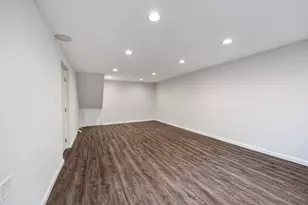 1315 Prince Dr, South Holland, IL 60473 - Photo 16