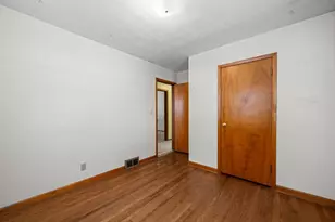 2374 33 St, Moline, IL 51265 - Photo 22