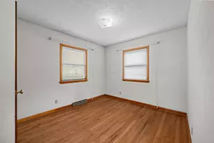 2374 33 St, Moline, IL 51265 - Photo 24