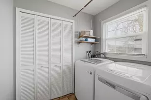 225 Wilmslow Ln, Schaumburg, IL 60194 - Photo 14