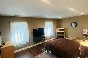 621 Hayward Ave, Streamwood, IL 60107 - Photo 12