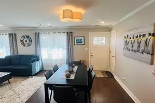 621 Hayward Ave, Streamwood, IL 60107 - Photo 2