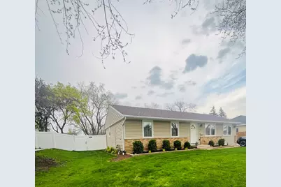 621 Hayward Avenue, Streamwood, IL 60107 - Photo 1