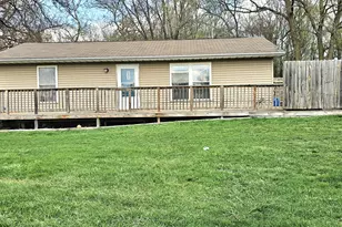 1100 S Lincoln Ave, Dixon, IL 61021 - Photo 2