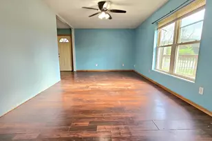 1100 S Lincoln Ave, Dixon, IL 61021 - Photo 6