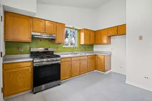 1N605 Park Blvd, Glen Ellyn, IL 60137 - Photo 10