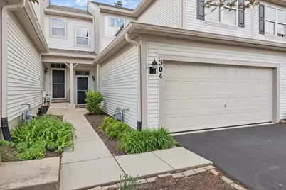304 Grand Ridge Road #304, Saint Charles, IL 60175 - Photo 2