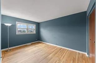 2308 Crabtree Ave, Woodridge, IL 60517 - Photo 10