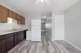 1140 E 81st St, Chicago, IL 60619 - Photo 12